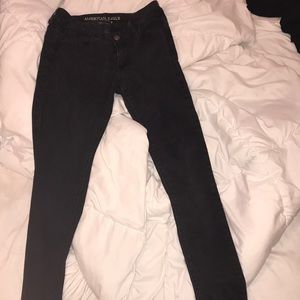 Black American Eagle skinny jegging